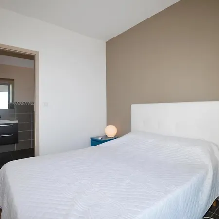 Awesome In W/ Wifi And 3 Bedrooms Pietranera